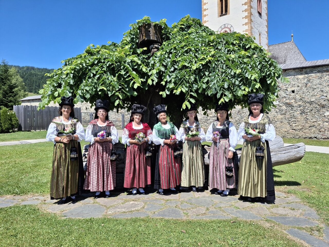Trachtenfrauen Glödnitz